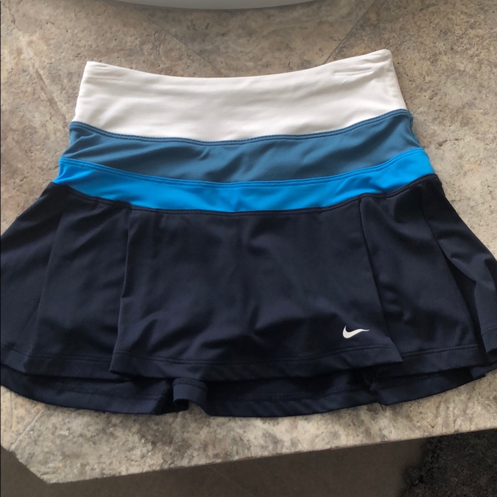 Nike women’s tennis skirt